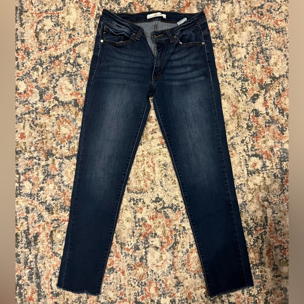 Women’s Kancan mid rise frayed cropped kick out jeans